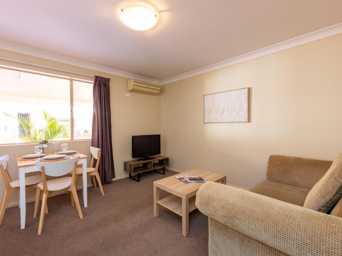Villa Nova Motel Toowoomba Eksteriør billede