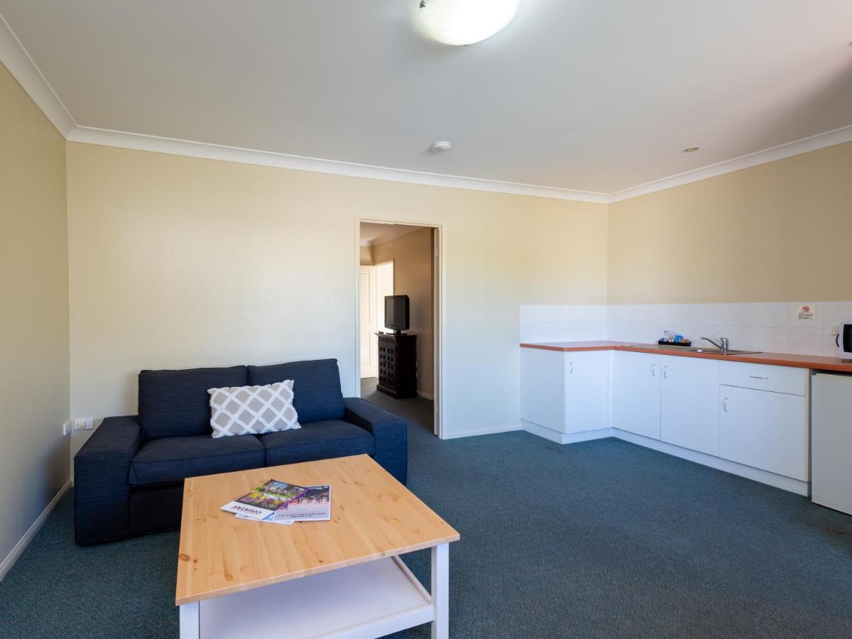 Villa Nova Motel Toowoomba Eksteriør billede
