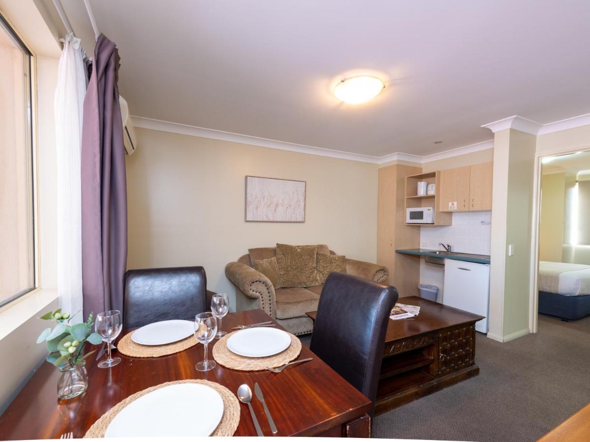 Villa Nova Motel Toowoomba Eksteriør billede