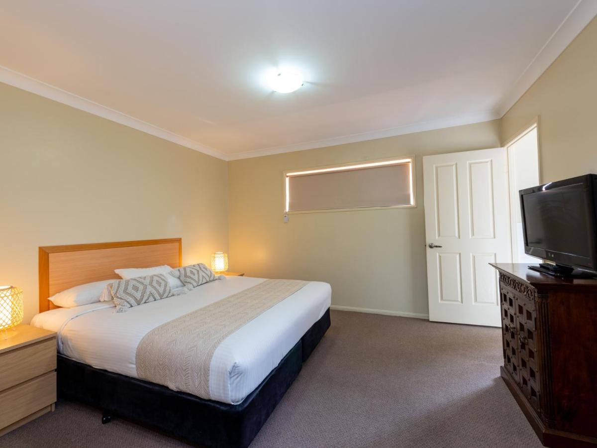 Villa Nova Motel Toowoomba Eksteriør billede